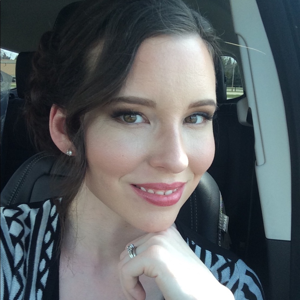 Meet your Posher, Jessica